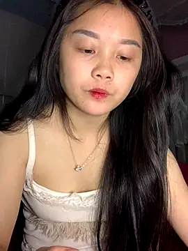 Baa-bee22 online show from 12-04-25, 04:11