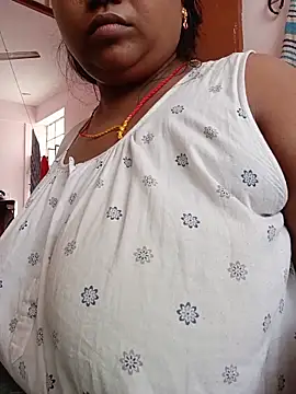 CUTE-LOVE-SWEETS online show from 06-11-26, 04:10