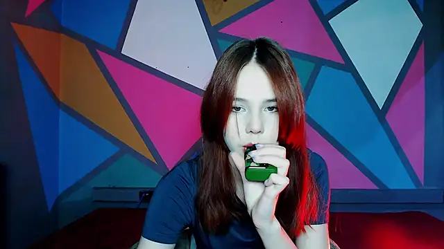 onessandra online show from 11-24-25, 06:02