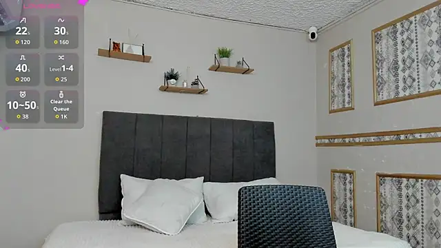 Snapshot of MIssZhoe chatting on 11-17-25, 11:38 MIssZhoe online show from 11-17-25, 11:38