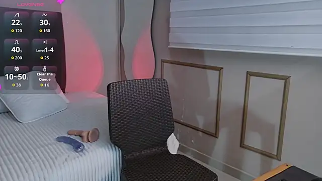 MIssZhoe online show from 02-06-26, 11:35