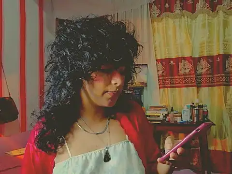 Snapshot of justcallmemargo chatting on 11-17-25, 11:54 justcallmemargo online show from 11-17-25, 11:54