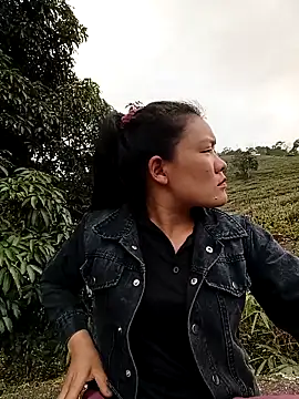 Snapshot of meomeo-00 chatting on 02-17-26, 08:33 meomeo-00 online show from 02-17-26, 08:33