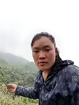 Snapshot of meomeo-00 chatting on 03-25-26, 03:01 meomeo-00 online show from 03-25-26, 03:01