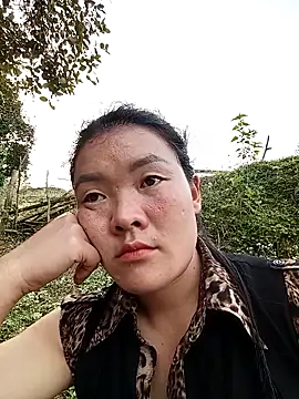 Snapshot of meomeo-00 chatting on 04-03-26, 10:46 meomeo-00 online show from 04-03-26, 10:46