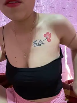 Snapshot of Baby-sexyy chatting on 12-04-25, 07:39 Baby-sexyy online show from 12-04-25, 07:39