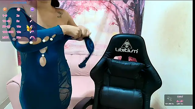 Snapshot of Emma_latinasexy18 chatting on 02-18-26, 11:28 Emma latinasexy18 online show from 02-18-26, 11:28