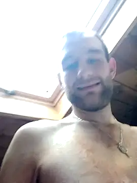 Snapshot of Kaletyslask chatting on 11-17-25, 01:39 Kaletyslask online show from 11-17-25, 01:39