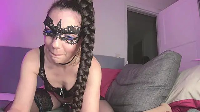 Tini squirt online show from 02-10-26, 11:09