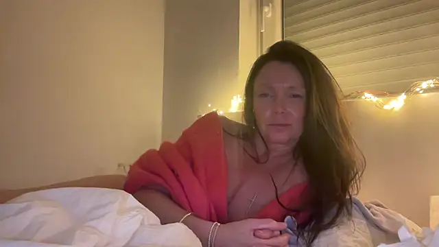 AnnaSophiaX online show from 01-31-26, 11:36