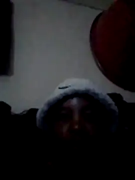 Snapshot of Beephipsxx chatting on 06-14-26, 03:58 Beephipsxx online show from 06-14-26, 03:58