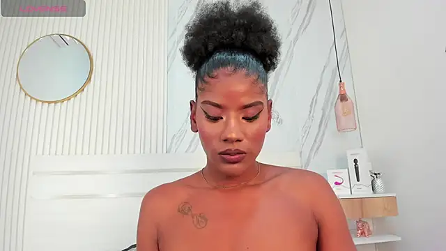 Afro Luna online show from 11-29-25, 12:08