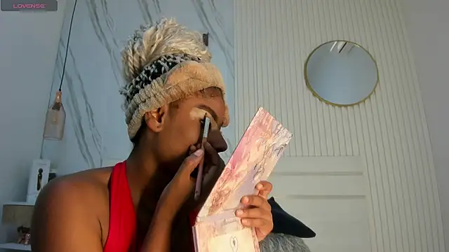 Afro Luna online show from 01-10-26, 10:39