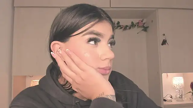 ShirleyJones  online show from 12-18-25, 08:26