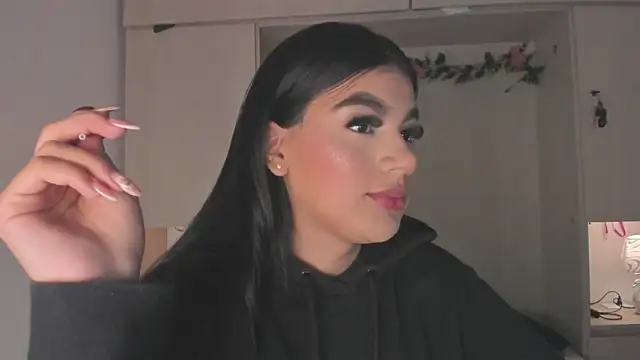 ShirleyJones  online show from 12-19-25, 08:05