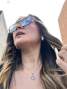 Snapshot of GeorginaBlack chatting on 12-13-25, 07:53 GeorginaBlack online show from 12-13-25, 07:53