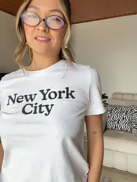 Snapshot of GeorginaBlack chatting on 01-15-26, 06:00 GeorginaBlack online show from 01-15-26, 06:00