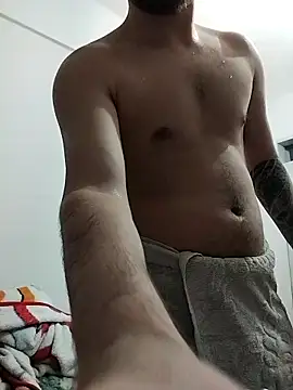 Snapshot of umtcns1 chatting on 11-17-25, 09:42 umtcns1 online show from 11-17-25, 09:42