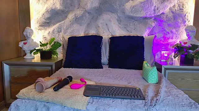 bella mush online show from 05-03-26, 02:12