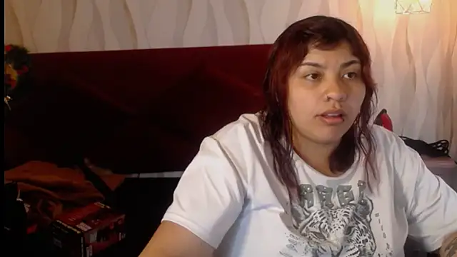 danna garza online show from 12-18-25, 04:51