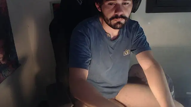 Snapshot of LuciferSantoryu chatting on 03-08-26, 08:29 LuciferSantoryu online show from 03-08-26, 08:29