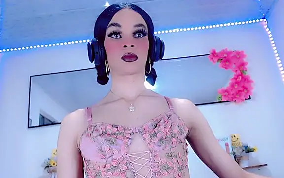 Snapshot of Karla_hot777 chatting on 03-08-26, 01:59 Karla hot777 online show from 03-08-26, 01:59