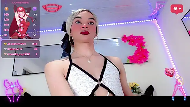 Snapshot of Karla_hot777 chatting on 03-20-26, 02:22 Karla hot777 online show from 03-20-26, 02:22