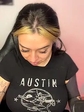 VeloraVyxen  online show from 11-28-25, 02:09