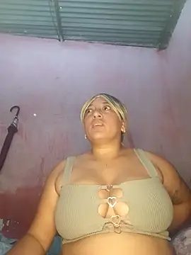 Snapshot of Fat_Dirty_Nasty chatting on 02-14-26, 01:19 Fat Dirty Nasty online show from 02-14-26, 01:19