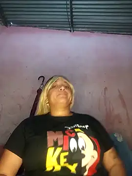 Snapshot of Fat_Dirty_Nasty chatting on 02-15-26, 09:11 Fat Dirty Nasty online show from 02-15-26, 09:11