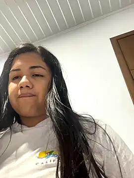 Adriana 27 online show from 11-19-25, 07:25