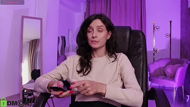 Snapshot of AnnaHarperX chatting on 10-22-25, 04:51 AnnaHarperX online show from 10-22-25, 04:51