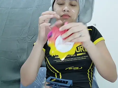 Ursexyasianskinny online show from 12-04-25, 05:39