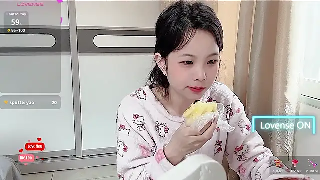 Snapshot of bunny-- chatting on 03-21-26, 06:18 bunny-- online show from 03-21-26, 06:18