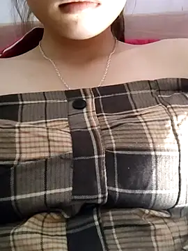 LyasianLa online show from 11-19-25, 06:57