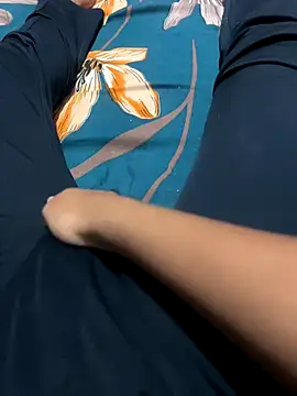 cutestpearl online show from 11-19-25, 06:13