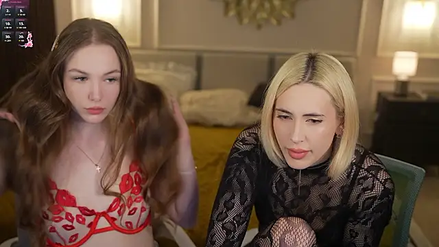 Snapshot of Kara_cat chatting on 03-25-26, 07:31 Kara cat online show from 03-25-26, 07:31