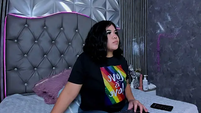 Amanda Mooree online show from 05-12-26, 03:47