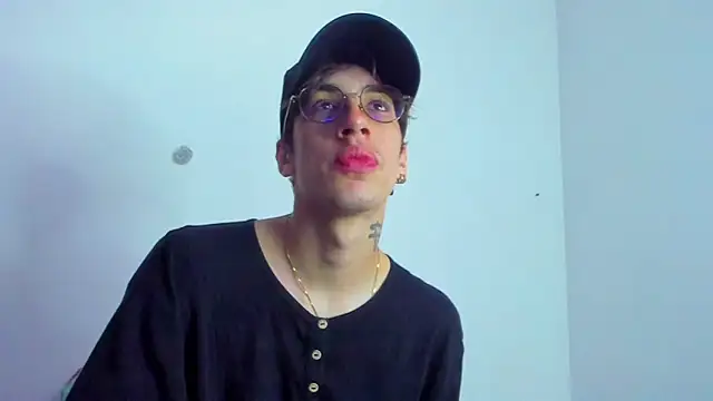 Snapshot of Dio__morningstar chatting on 11-19-25, 12:16 Dio morningstar online show from 11-19-25, 12:16