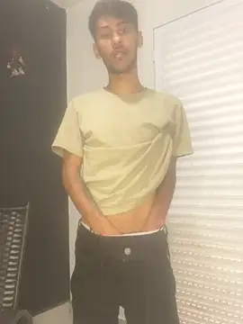 Gustavomerlin2027 online show from 11-18-25, 03:38