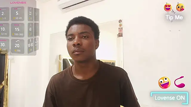 Snapshot of NoahJhonson69 chatting on 02-10-26, 12:42 NoahJhonson69 online show from 02-10-26, 12:42