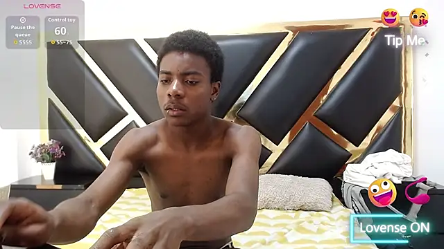 Snapshot of NoahJhonson69 chatting on 03-07-26, 11:18 NoahJhonson69 online show from 03-07-26, 11:18