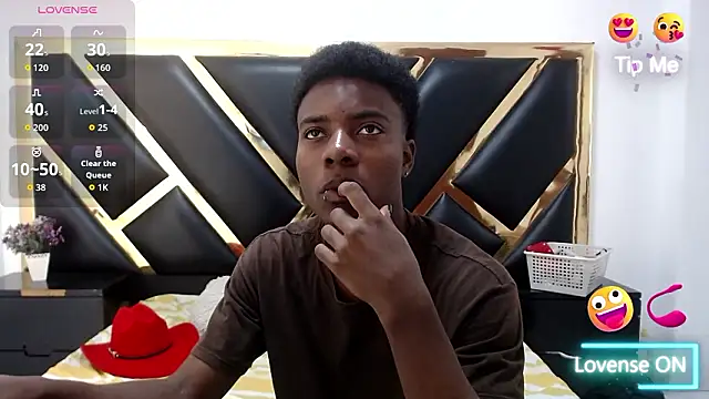 Snapshot of NoahJhonson69 chatting on 03-16-26, 11:58 NoahJhonson69 online show from 03-16-26, 11:58