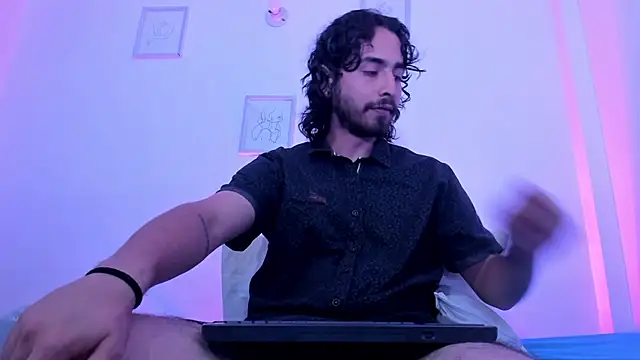 Snapshot of Jave_rave chatting on 08-08-26, 08:33 Jave rave online show from 08-08-26, 08:33
