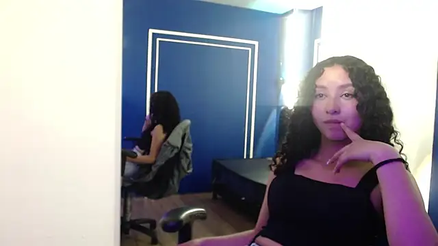 pettymoon1 online show from 11-24-25, 07:13