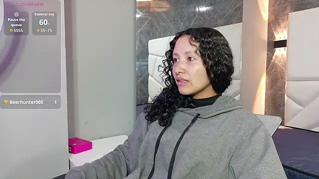 pettymoon1 online show from 12-19-25, 03:19