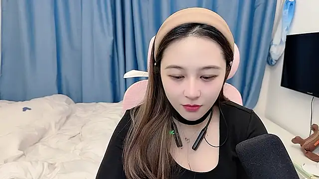 TTtia  online show from 12-14-25, 01:16