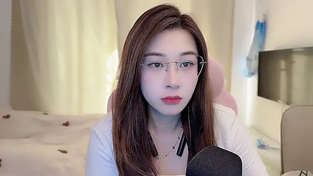 TTtia  online show from 01-19-26, 01:42