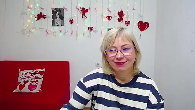 LaurenWishy online show from 02-06-26, 03:04