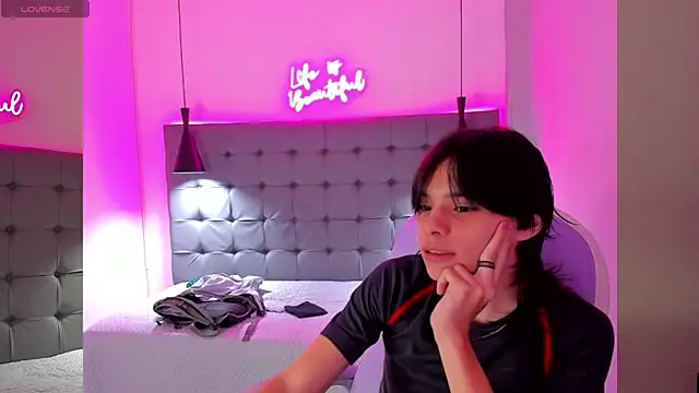 Sylasfrost online show from 11-26-25, 10:27